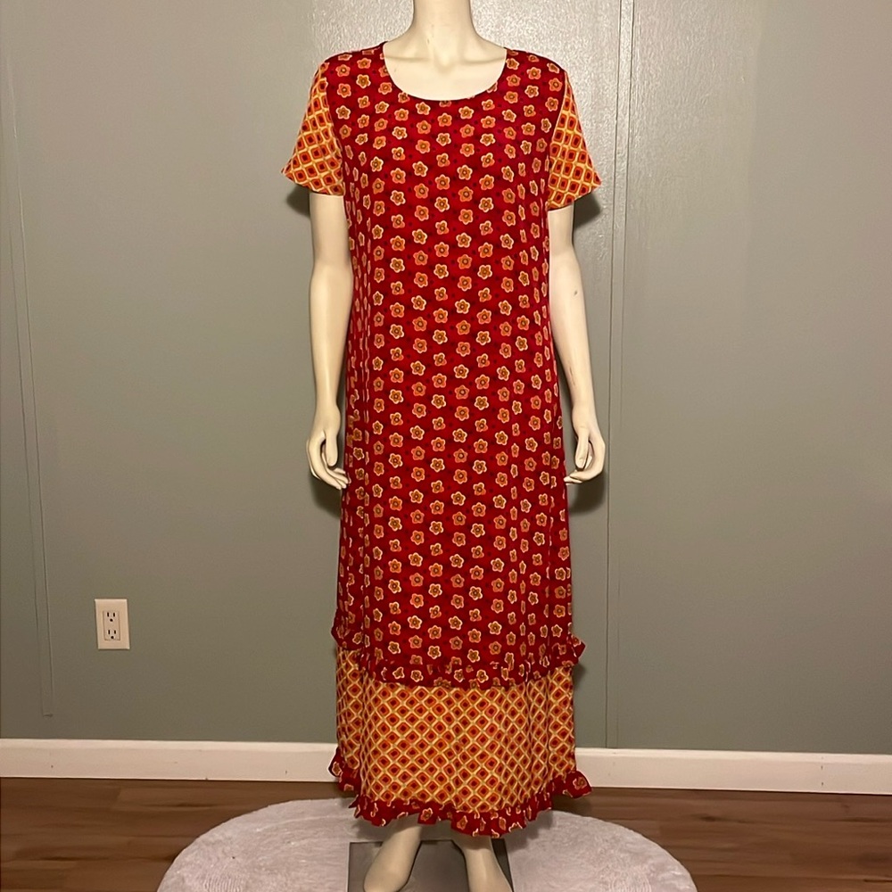 Pretty pink, floral maxi dress.  Size M